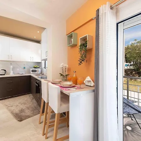 Modern Colorful House 1 Rhodos Daire *